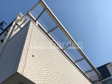 施工例画像：福岡県 春日市  カーポート YKKエフルージュ横2台 ベランダ屋根 ソラリアF2階 ソラリア1階