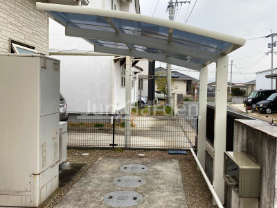 施工例画像：佐賀県 佐賀市  自転車バイク屋根 YKKレイナポート