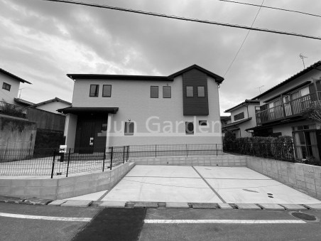 施工例画像：福岡県 大野城市  新築シンプル セミクローズ外構