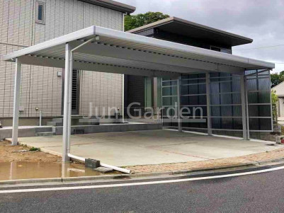 施工例画像：福岡県 北九州市八幡西区  カーポート YKKAP レオンポートneo Smart横3台