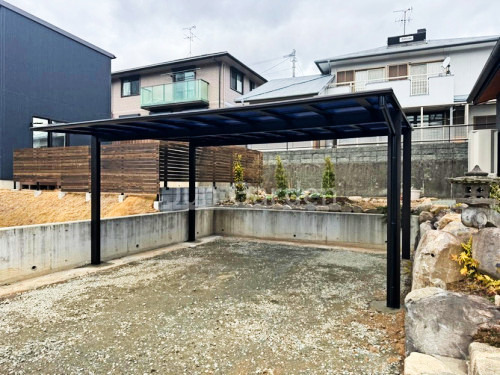 施工例画像：熊本県 熊本市北区  カーポート YKKAP エフルージュツイン FIRST横2台